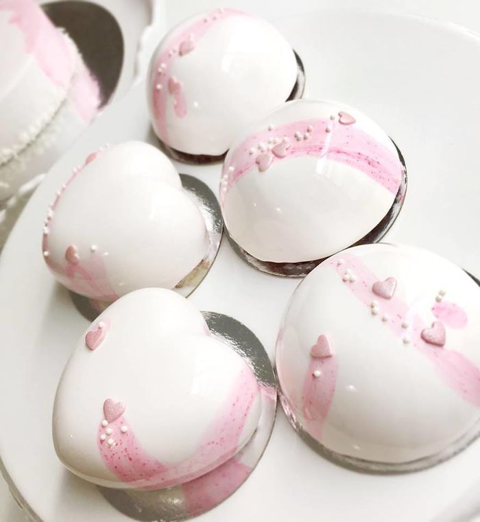 I Make Mirror Glazed Mousse Cakes