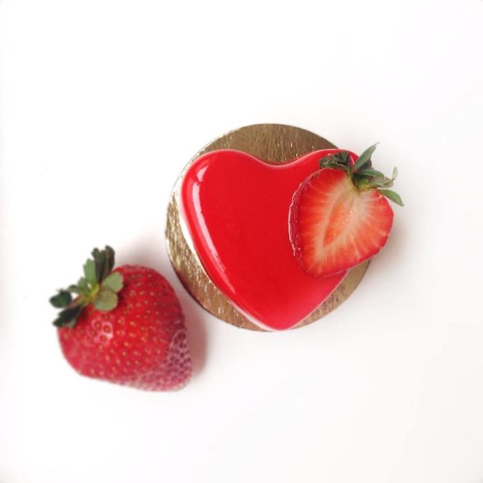 I Make Mirror Glazed Mousse Cakes