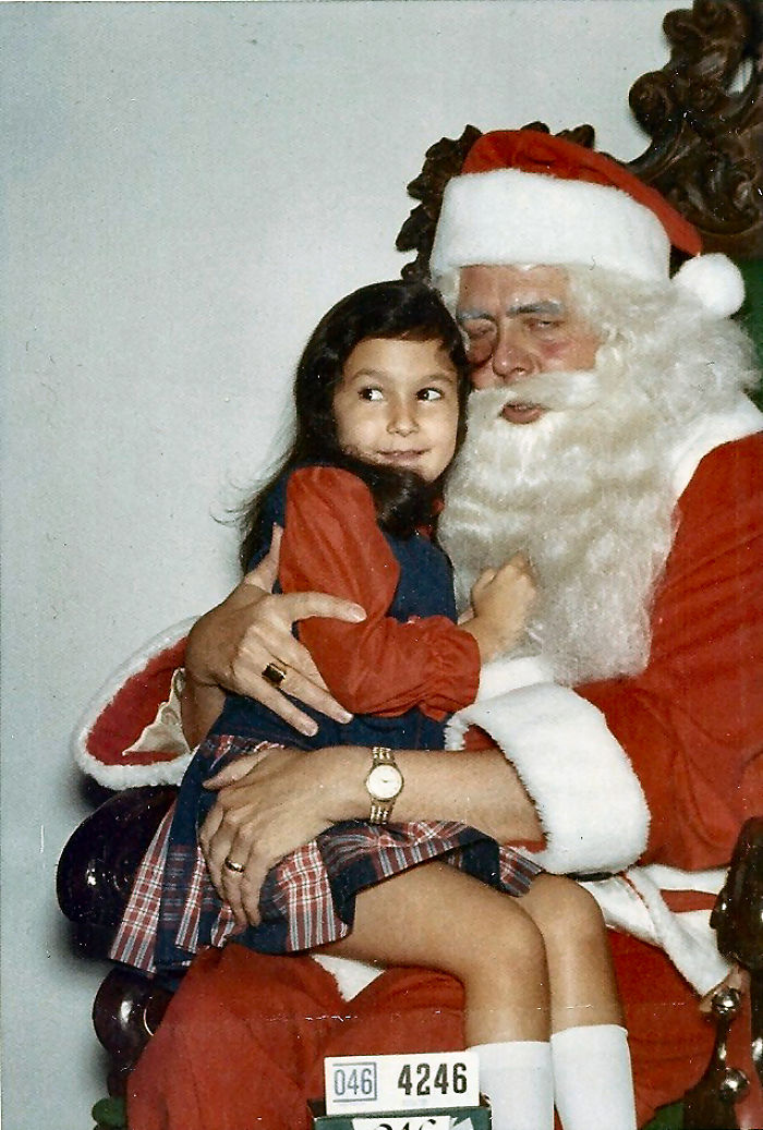 43 Creepiest Santas And The Kids They Terrorize 43 Creepiest Santas And The Kids They Terrorize
