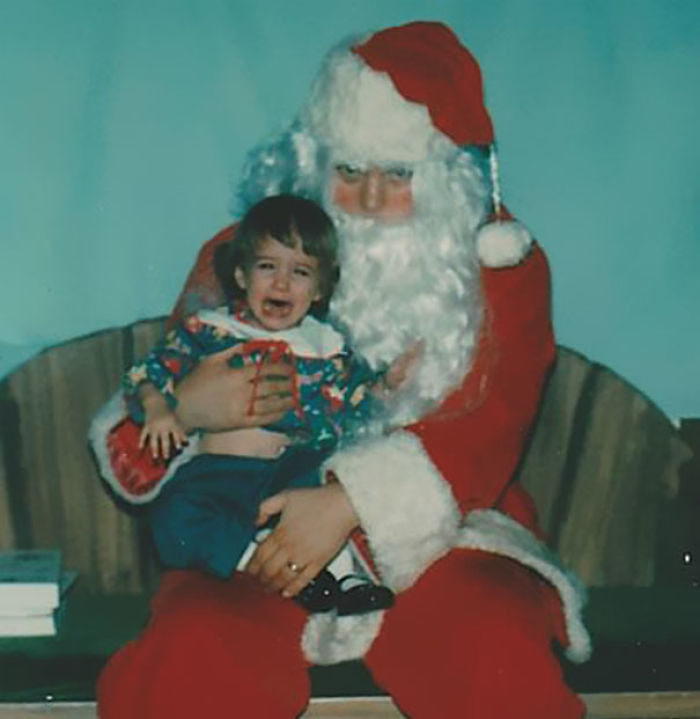 43 Creepiest Santas And The Kids They Terrorize 43 Creepiest Santas And The Kids They Terrorize