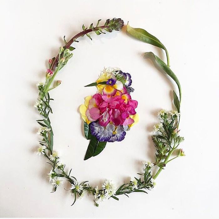 This Artist Turns Flowers Into Paintings This Artist Turns Flowers Into Paintings
