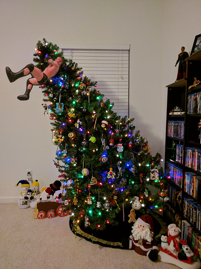 34 Of The Most Creative Christmas Tree Toppers Ever 34 Of The Most Creative Christmas Tree Toppers Ever