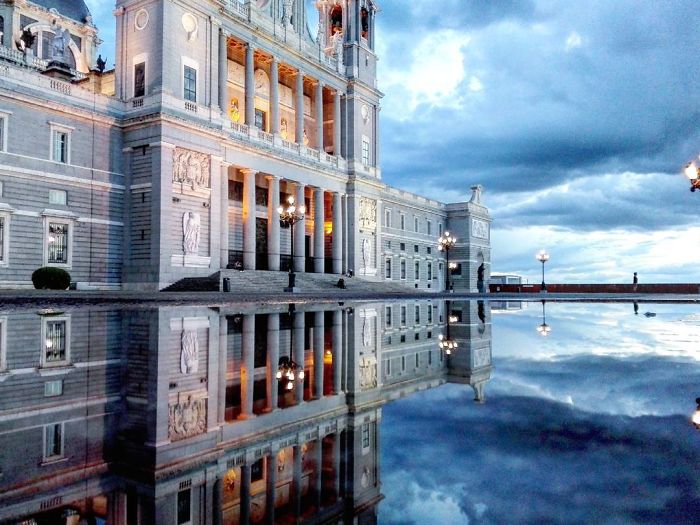 I Travel The World To Photograph The Parallel Worlds Of Puddles With My Smartphone I Travel The World To Photograph The Parallel Worlds Of Puddles With My Smartphone