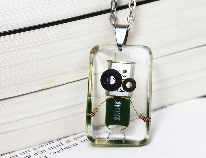 I Turned Electronic Waste Into Tiny Robots I Turned Electronic Waste Into Tiny Robots