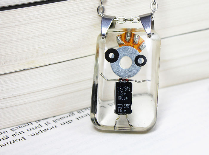 I Turned Electronic Waste Into Tiny Robots I Turned Electronic Waste Into Tiny Robots