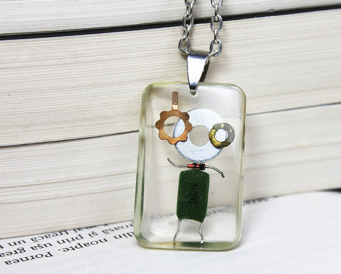 I Turned Electronic Waste Into Tiny Robots I Turned Electronic Waste Into Tiny Robots