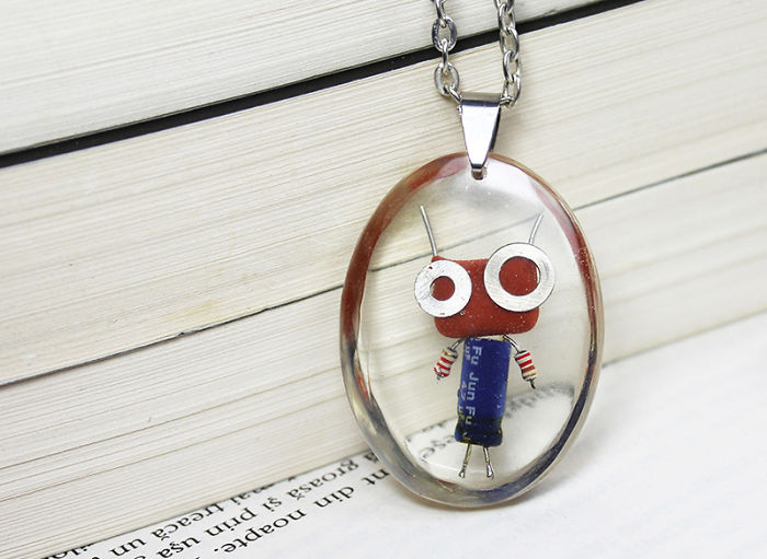 I Turned Electronic Waste Into Tiny Robots I Turned Electronic Waste Into Tiny Robots