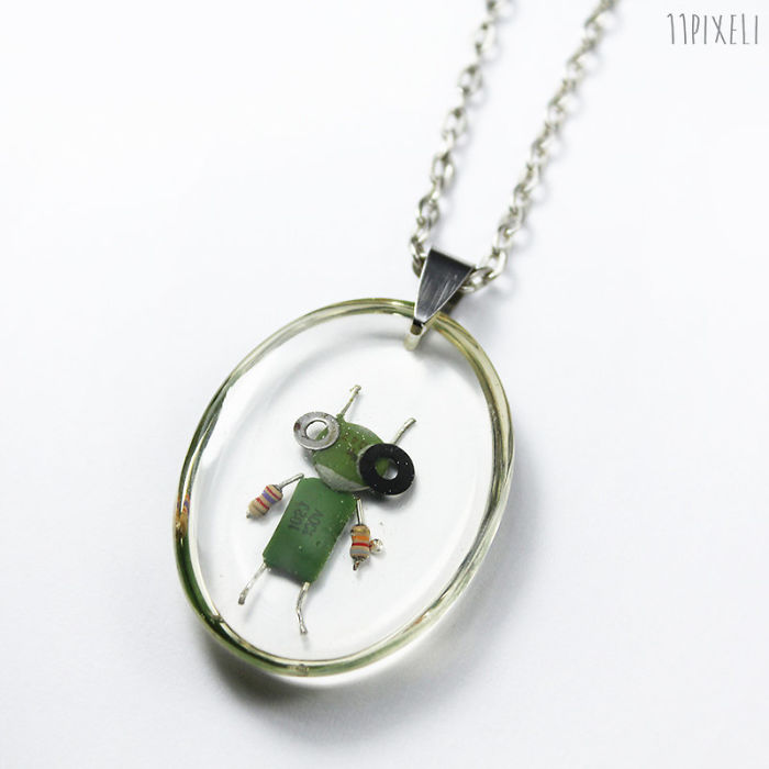 I Turned Electronic Waste Into Tiny Robots I Turned Electronic Waste Into Tiny Robots