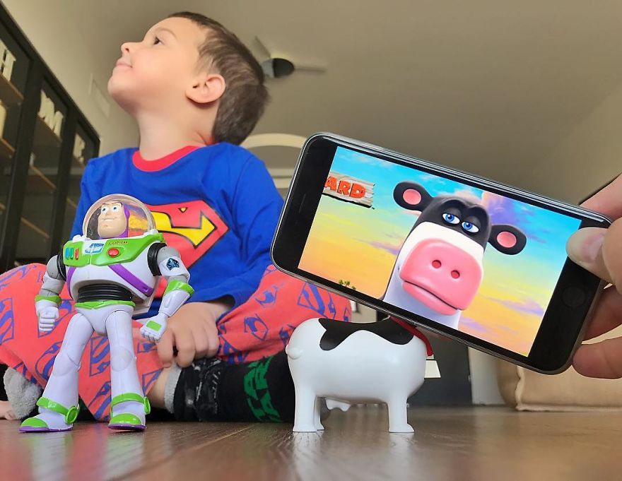 I Bring Everyday Objects To Life By Adding A Twist To Them Using My Phone (Part 2) I Bring Everyday Objects To Life By Adding A Twist To Them Using My Phone (Part 2)