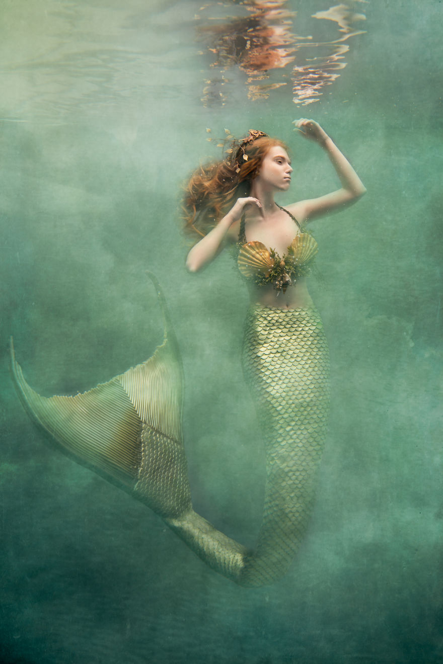 I Shoot Dramatic Underwater Portraits That Are Reflective Of Overcoming Troubles In My Life