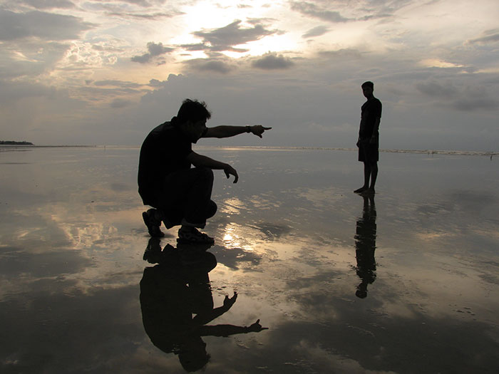 84 Reflections That Will Mess With Your Head 84 Reflections That Will Mess With Your Head