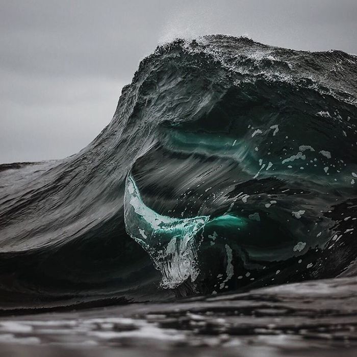 Breathtaking Wave Photos By Lloyd Meudell Look Like Mountains