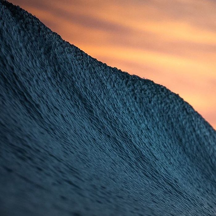 Breathtaking Wave Photos By Lloyd Meudell Look Like Mountains