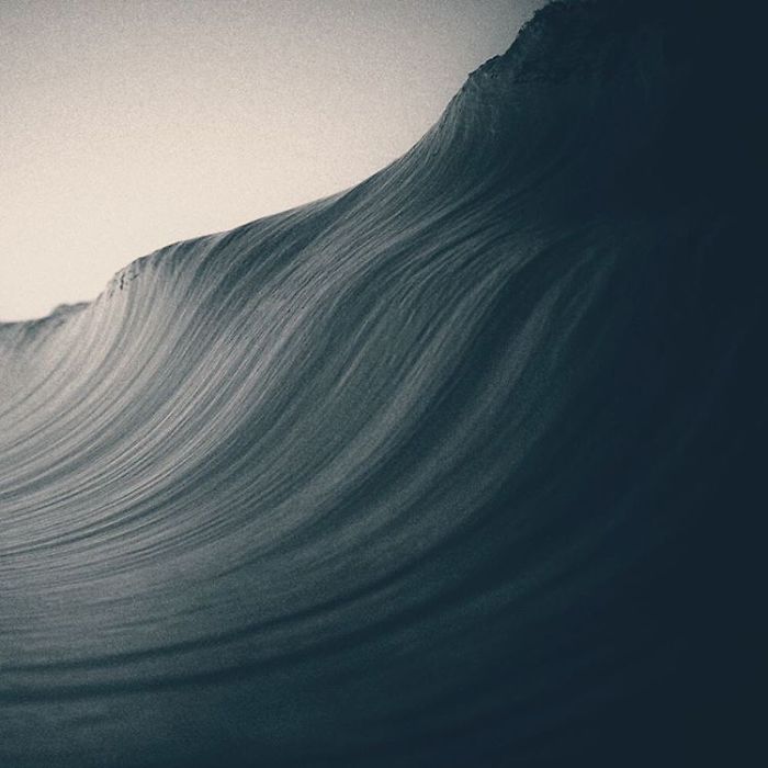 Breathtaking Wave Photos By Lloyd Meudell Look Like Mountains