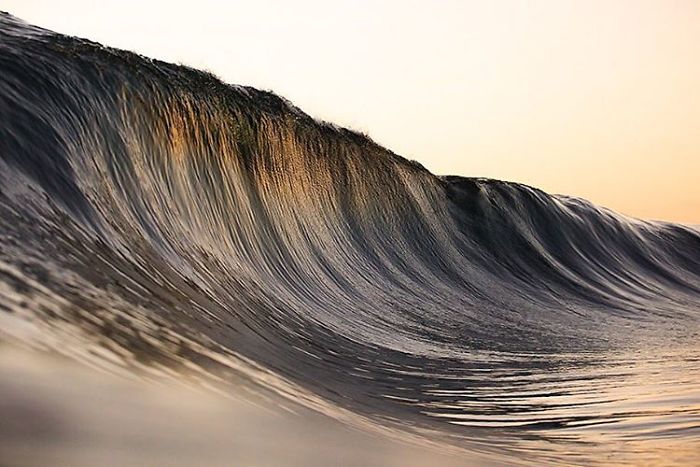 Breathtaking Wave Photos By Lloyd Meudell Look Like Mountains