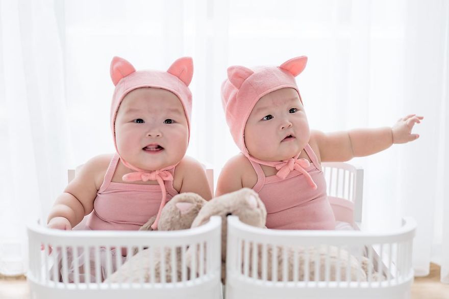 These Miracle Momo Twins Have The Cutest Matching Outfits Ever These Miracle Momo Twins Have The Cutest Matching Outfits Ever