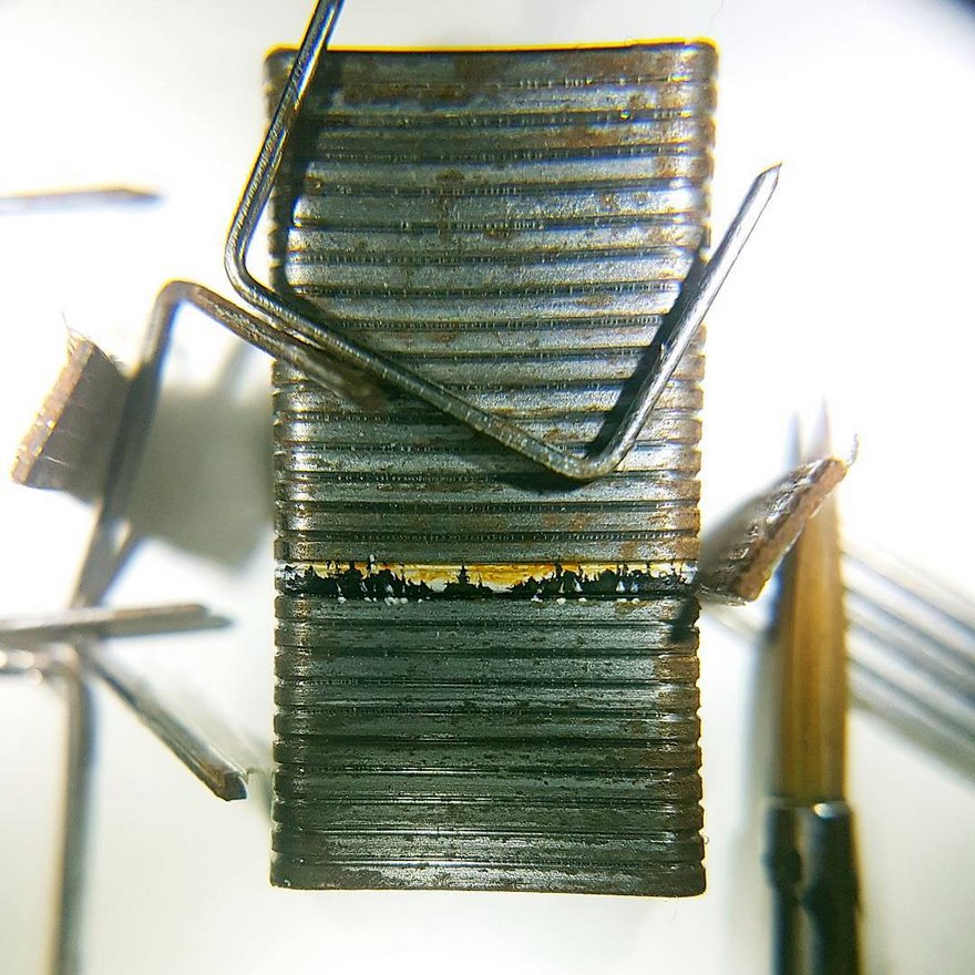 Turkish Artist Paints Unbelievably Tiny Paintings Onto Small Objects Turkish Artist Paints Unbelievably Tiny Paintings Onto Small Objects