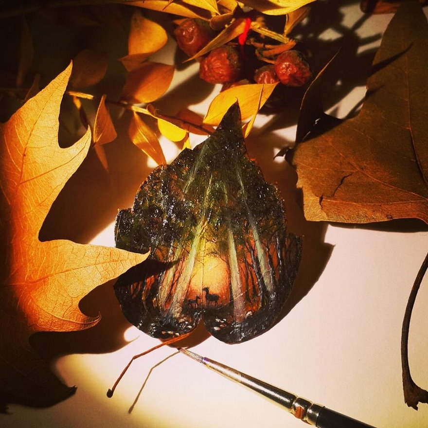 Turkish Artist Paints Unbelievably Tiny Paintings Onto Small Objects Turkish Artist Paints Unbelievably Tiny Paintings Onto Small Objects