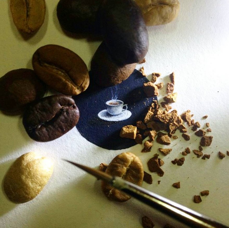 Turkish Artist Paints Unbelievably Tiny Paintings Onto Small Objects Turkish Artist Paints Unbelievably Tiny Paintings Onto Small Objects