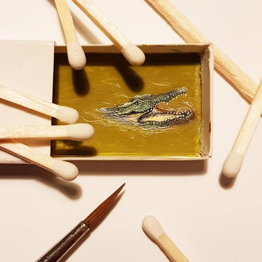 Turkish Artist Paints Unbelievably Tiny Paintings Onto Small Objects Turkish Artist Paints Unbelievably Tiny Paintings Onto Small Objects