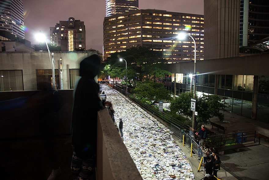 A River Of 10,000 Books Flood The Streets Of Toronto A River Of 10,000 Books Flood The Streets Of Toronto