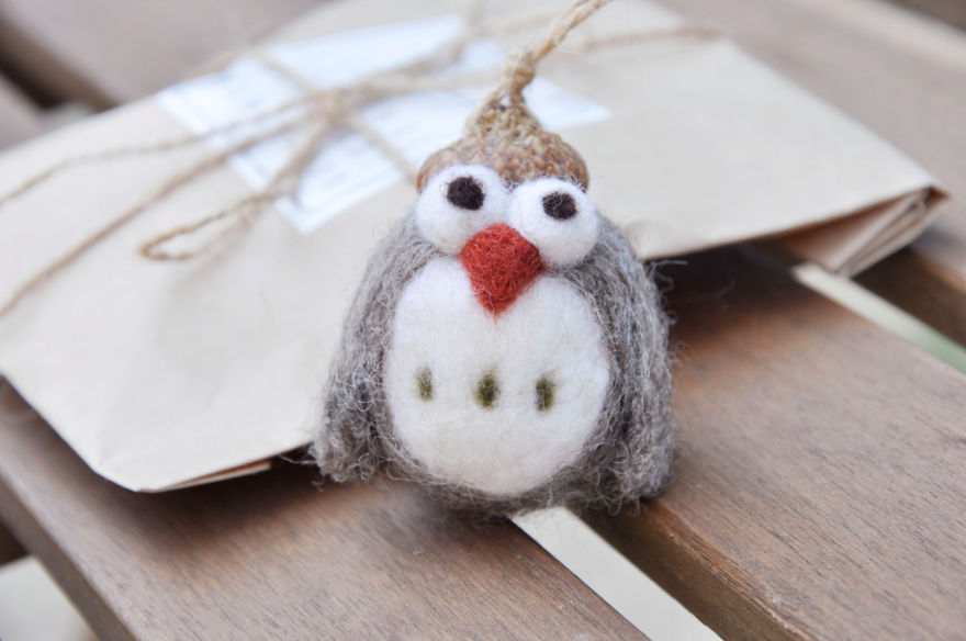 I Make Needle Felted Animal Ornaments Wearing Tiny Acorn Berets I Make Needle Felted Animal Ornaments Wearing Tiny Acorn Berets