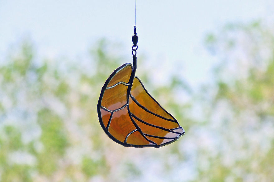 Artist Turns Beer Bottles Into Beautifully Curved Leaves