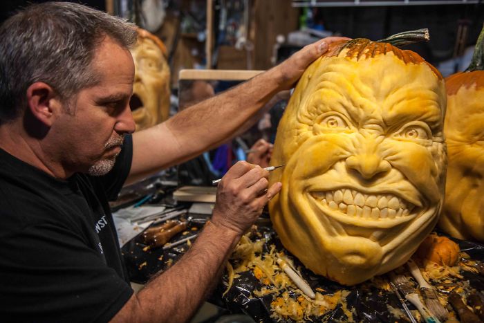 I Turn Pumpkins Into Freaks By Carving Them I Turn Pumpkins Into Freaks By Carving Them