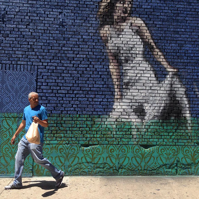 191 Perfectly Timed Street Photography Shots That Show Timing Is Everything