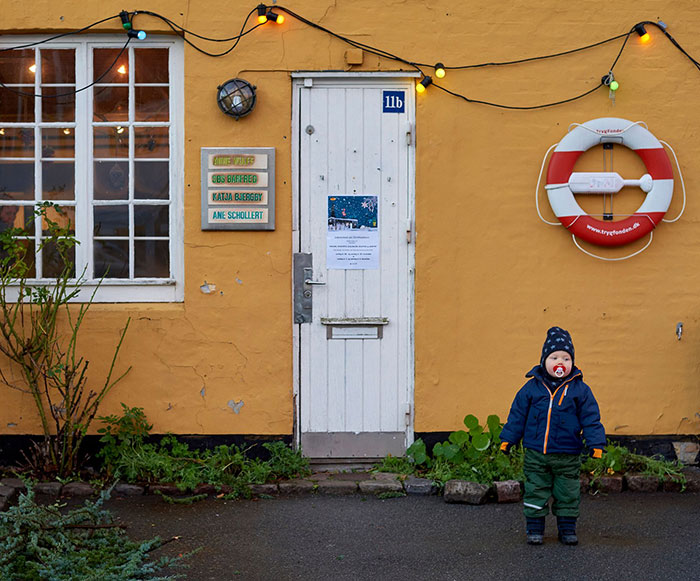 191 Perfectly Timed Street Photography Shots That Show Timing Is Everything