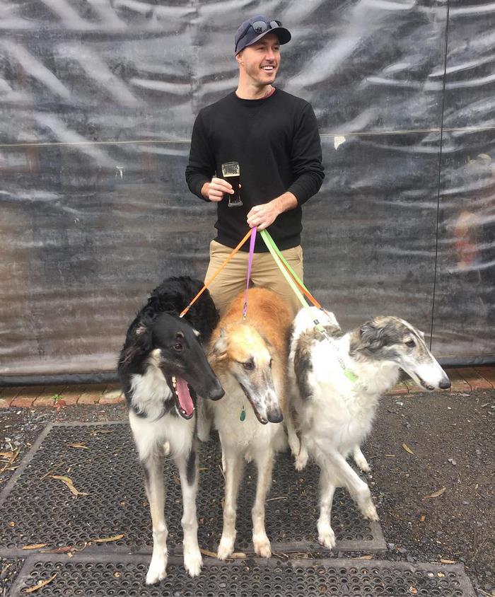 This “Crazy Dog Lady Man” Is On A Mission To Rescue Every Dog In The World This “Crazy Dog Lady Man” Is On A Mission To Rescue Every Dog In The World