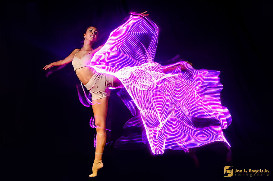 Balled Project: I Show The Movement Of Ballet Dancers With Long Exposure Photography Balled Project: I Show The Movement Of Ballet Dancers With Long Exposure Photography