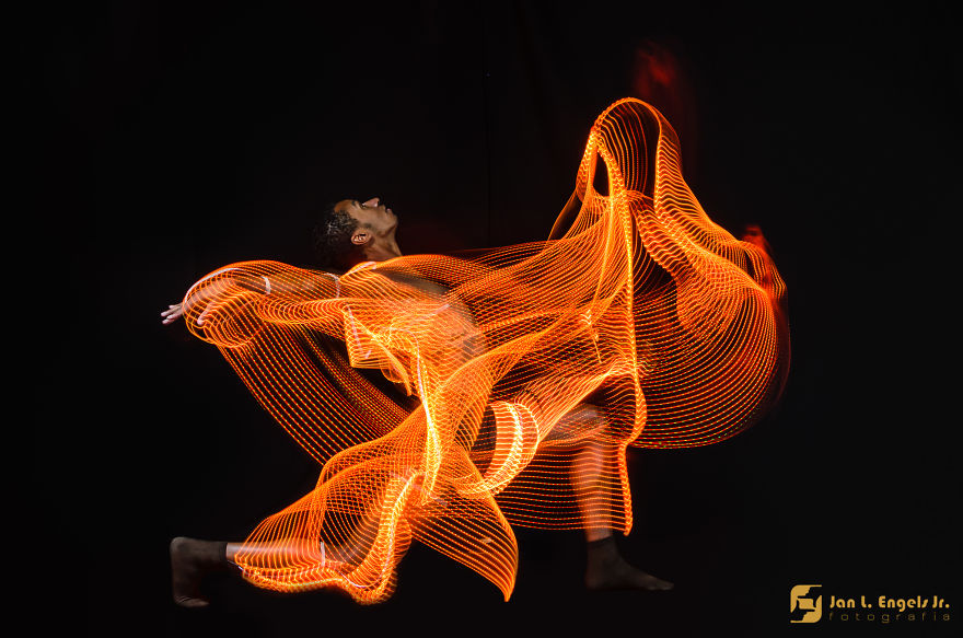 Balled Project: I Show The Movement Of Ballet Dancers With Long Exposure Photography Balled Project: I Show The Movement Of Ballet Dancers With Long Exposure Photography