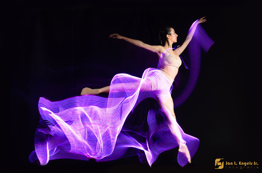Balled Project: I Show The Movement Of Ballet Dancers With Long Exposure Photography Balled Project: I Show The Movement Of Ballet Dancers With Long Exposure Photography