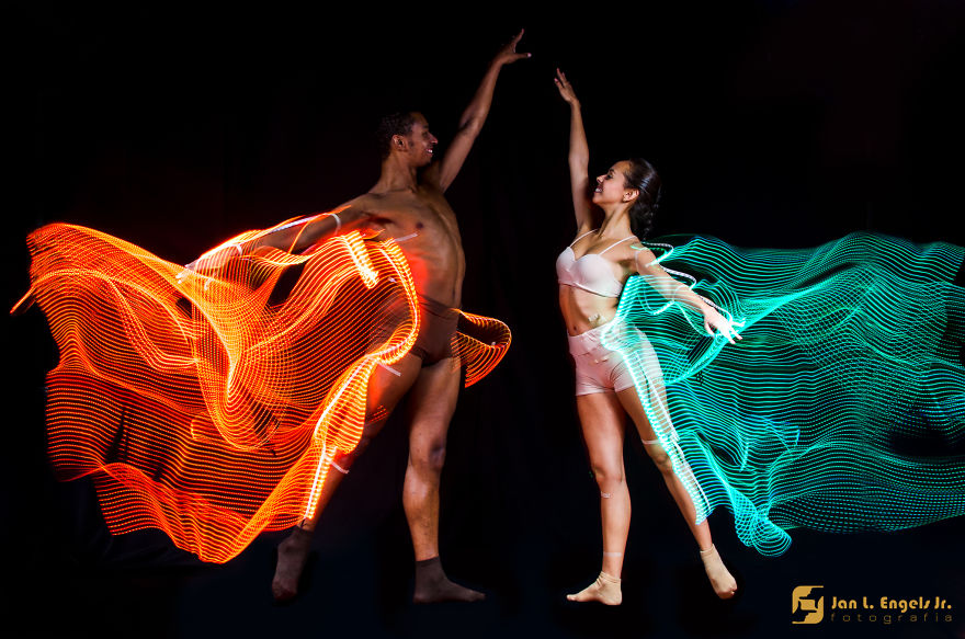 Balled Project: I Show The Movement Of Ballet Dancers With Long Exposure Photography Balled Project: I Show The Movement Of Ballet Dancers With Long Exposure Photography