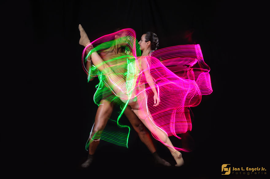 Balled Project: I Show The Movement Of Ballet Dancers With Long Exposure Photography Balled Project: I Show The Movement Of Ballet Dancers With Long Exposure Photography