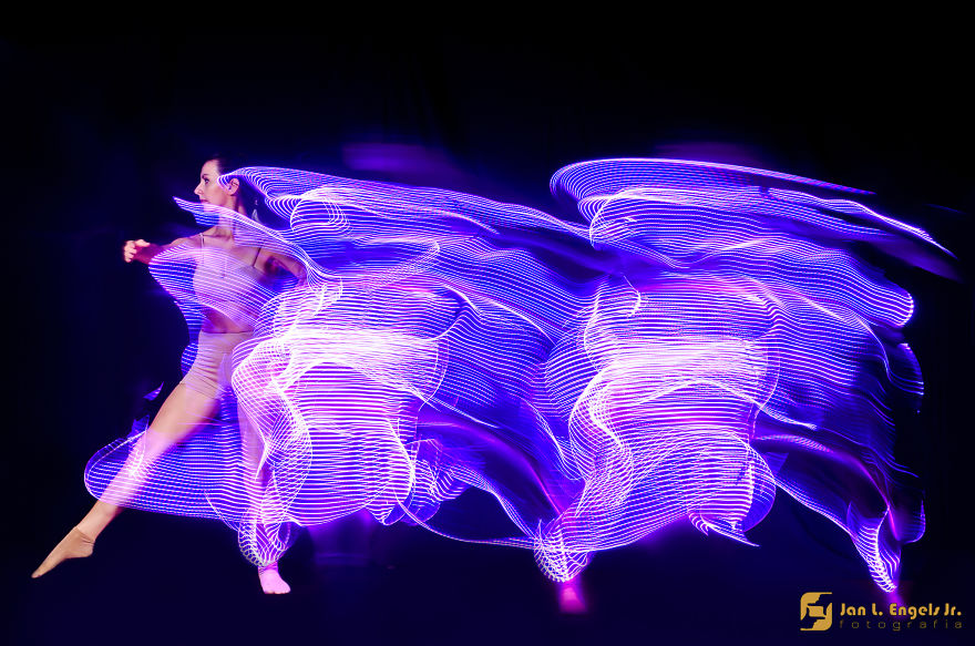 Balled Project: I Show The Movement Of Ballet Dancers With Long Exposure Photography Balled Project: I Show The Movement Of Ballet Dancers With Long Exposure Photography