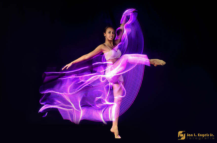 Balled Project: I Show The Movement Of Ballet Dancers With Long Exposure Photography Balled Project: I Show The Movement Of Ballet Dancers With Long Exposure Photography