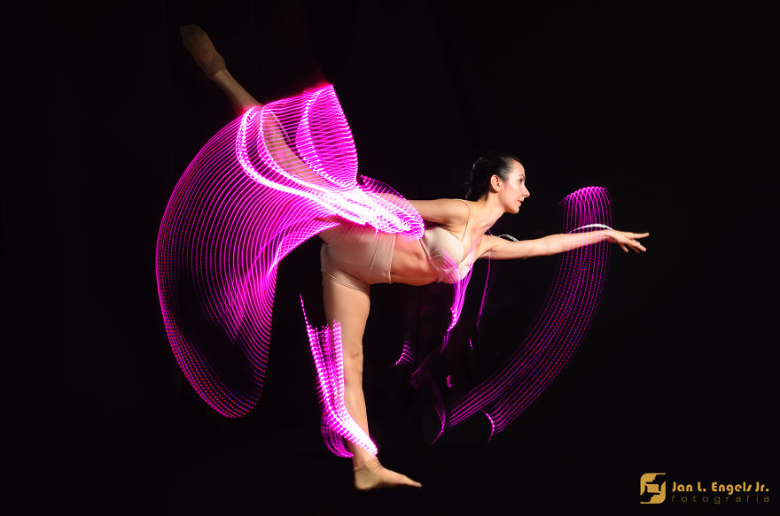 Balled Project: I Show The Movement Of Ballet Dancers With Long Exposure Photography Balled Project: I Show The Movement Of Ballet Dancers With Long Exposure Photography