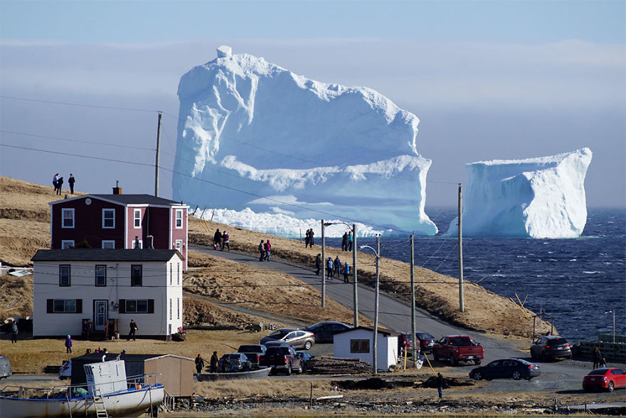 GIANT 150ft Iceberg Is Floating Past Canada, And It’s 50ft Bigger Than The One That Sank Titanic GIANT 150ft Iceberg Is Floating Past Canada, And It’s 50ft Bigger Than The One That Sank Titanic