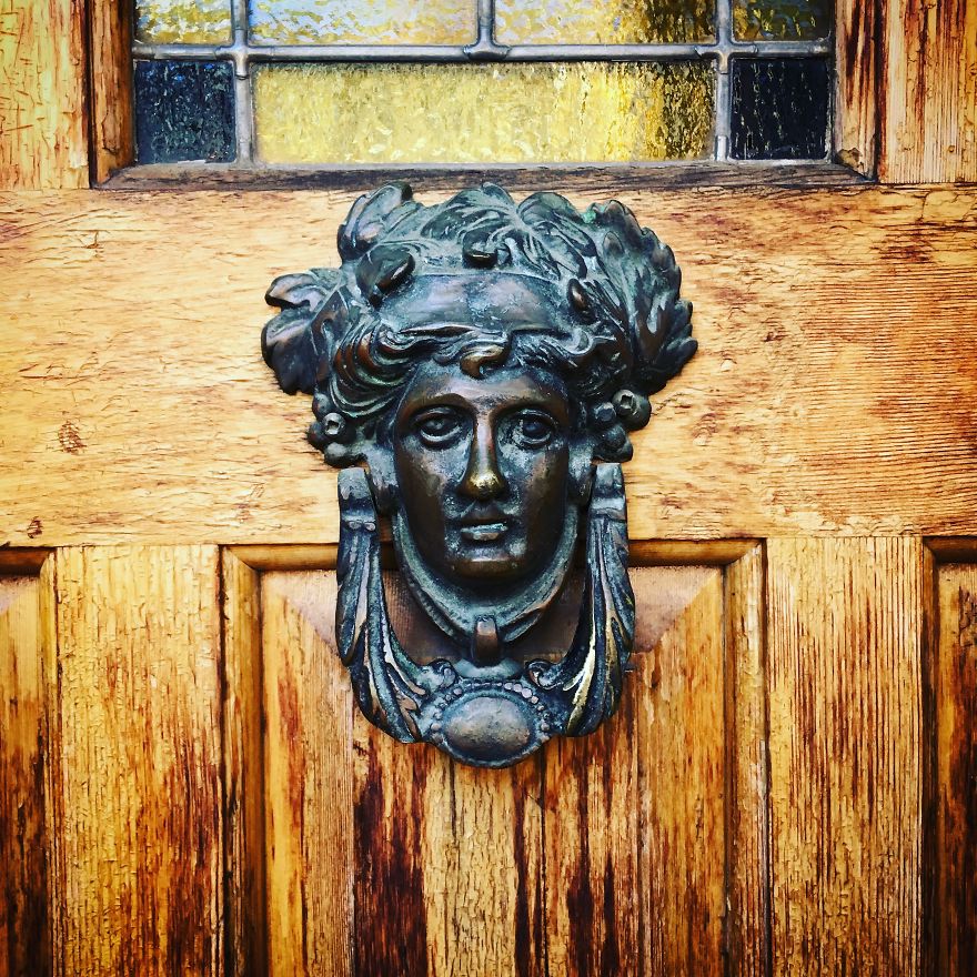 I&#8217;m Slightly Obsessed With Knockers