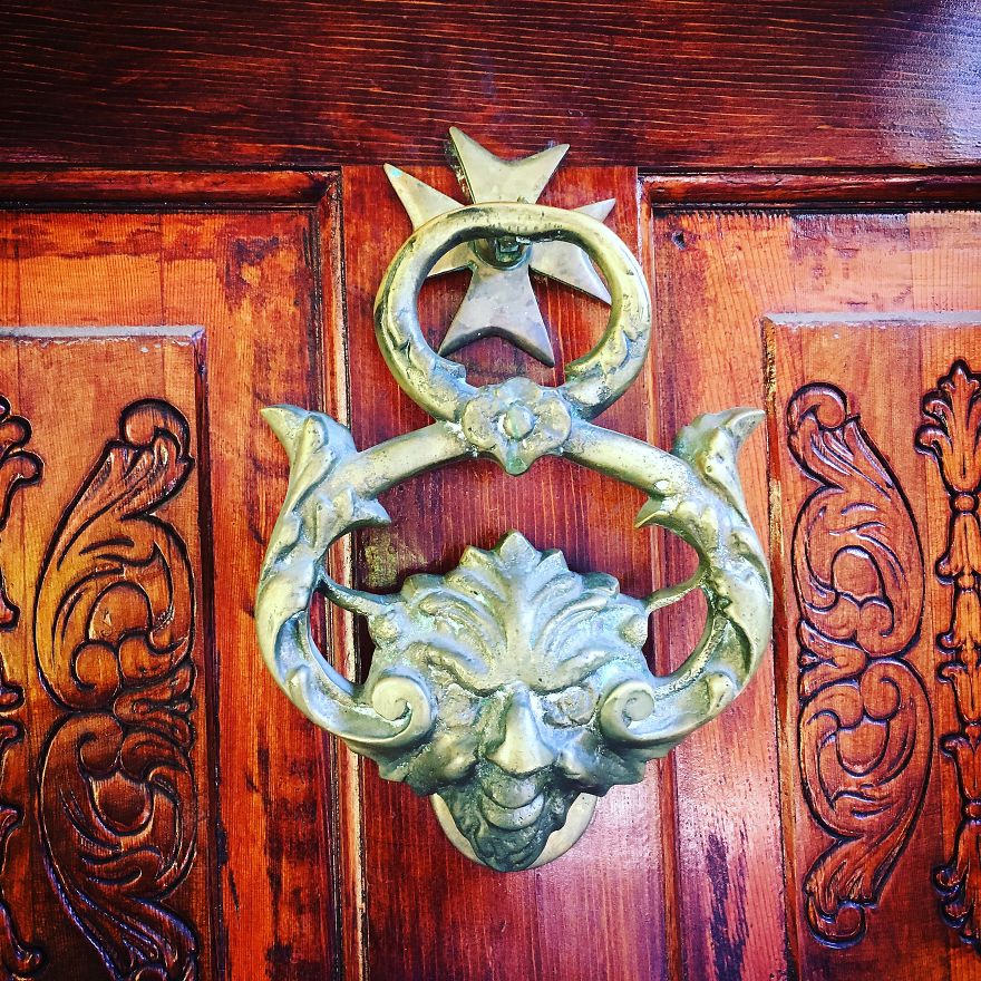 I&#8217;m Slightly Obsessed With Knockers