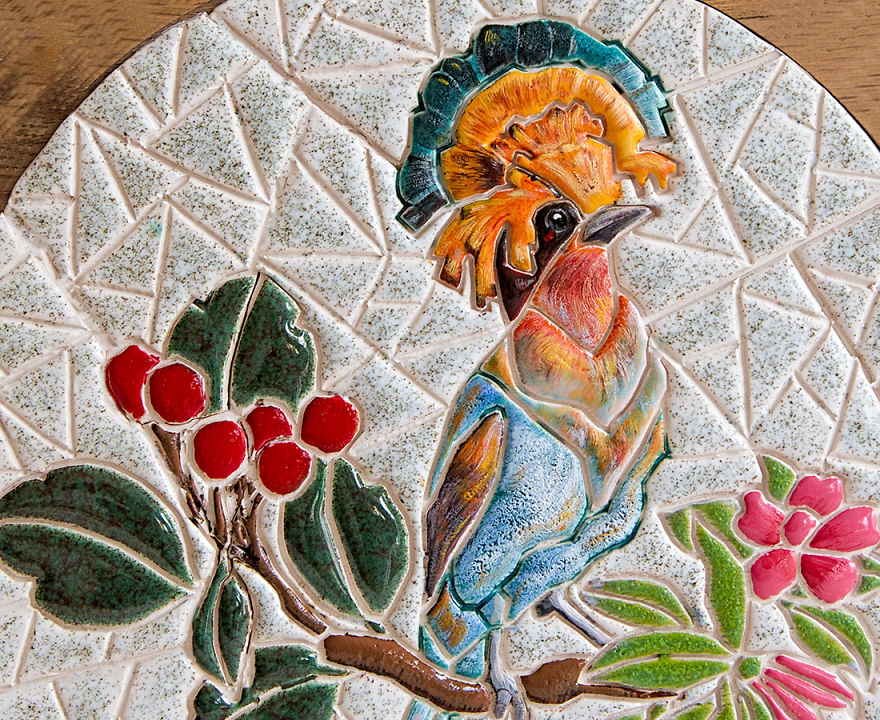 I’m Reconnecting With Nature By Creating Wood And Ceramic Mosaic Bags I’m Reconnecting With Nature By Creating Wood And Ceramic Mosaic Bags