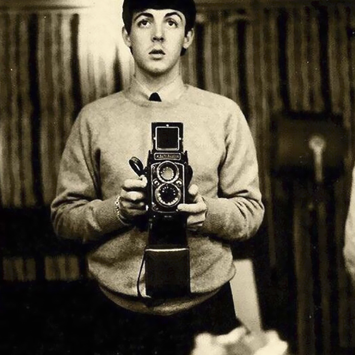47 Vintage Celebrity Selfies Before Smartphones 47 Vintage Celebrity Selfies Before Smartphones