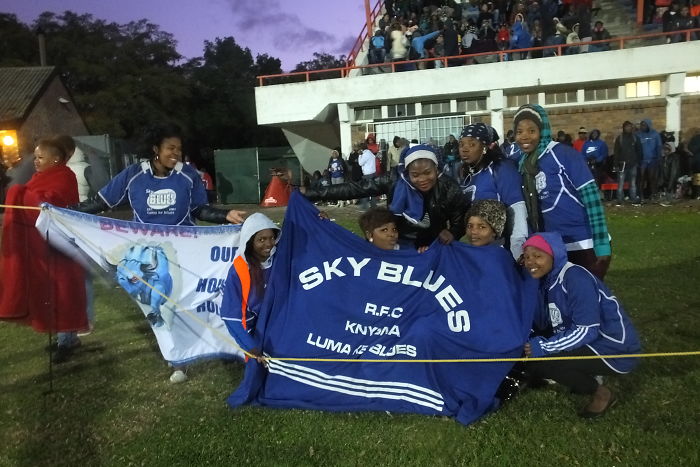 193 Siblings Who Hilariously Recreated Their Childhood Photos 193 Siblings Who Hilariously Recreated Their Childhood Photos