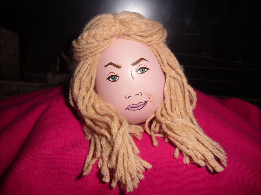 Celeggs: We Turn Eggs Into Celebrities