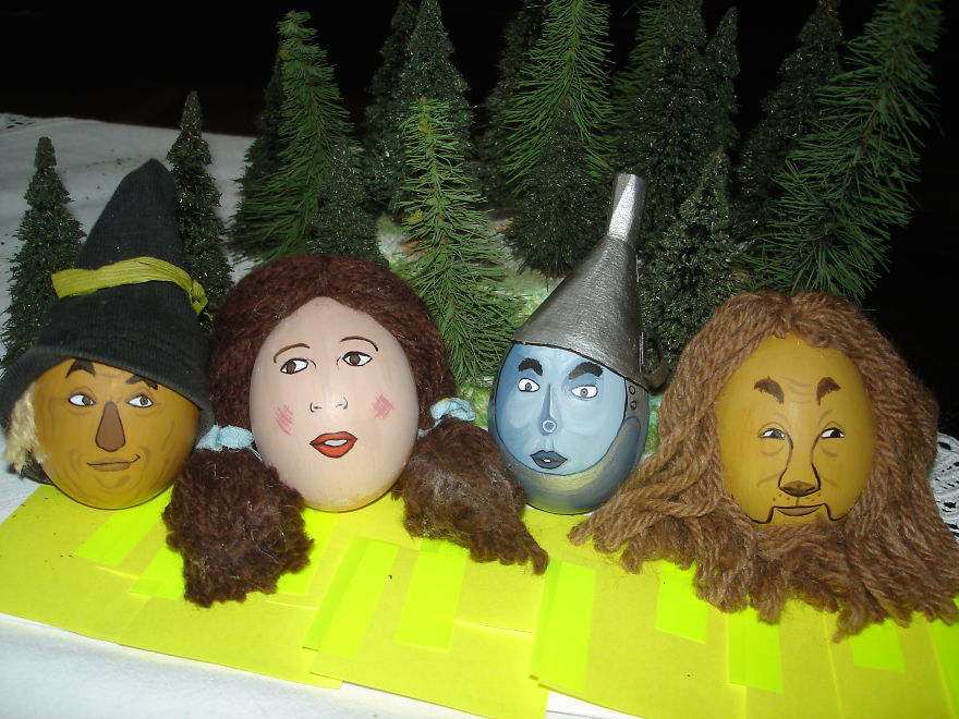 Celeggs: We Turn Eggs Into Celebrities Celeggs: We Turn Eggs Into Celebrities