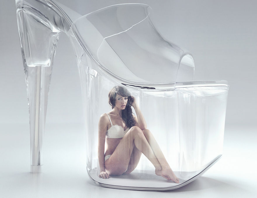 I Capture Feminine Beauty With A Touch Of Surrealism I Capture Feminine Beauty With A Touch Of Surrealism