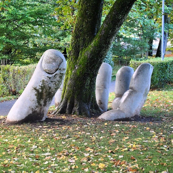 50 Amazing Street Art Installations That Cleverly Interact With Nature