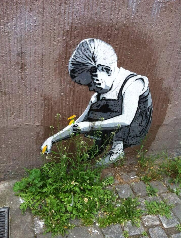 50 Amazing Street Art Installations That Cleverly Interact With Nature